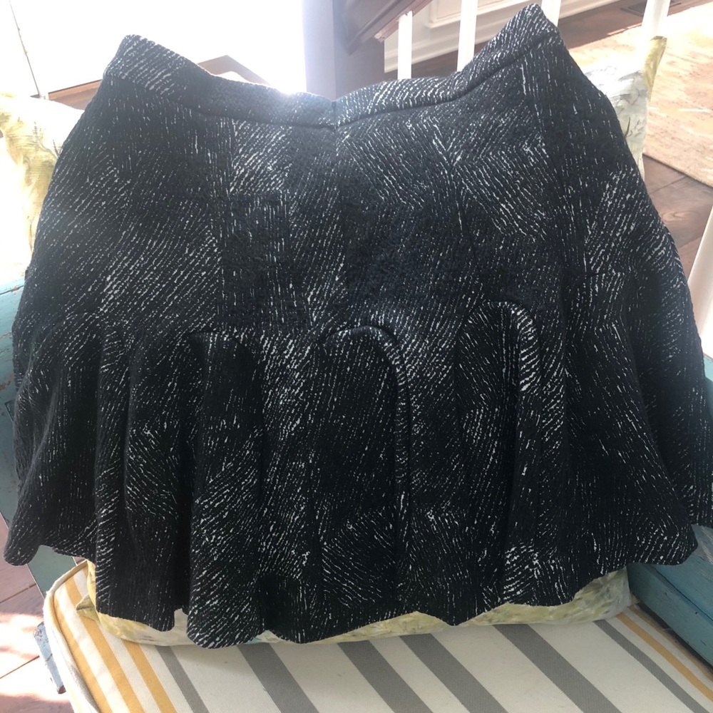 Banana Republic black flounce hem mini skirt, sz10